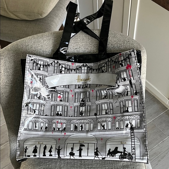 Harrods Accessories - Harrods London PVC tote bag pink balloons black white store front zipper 14x12
